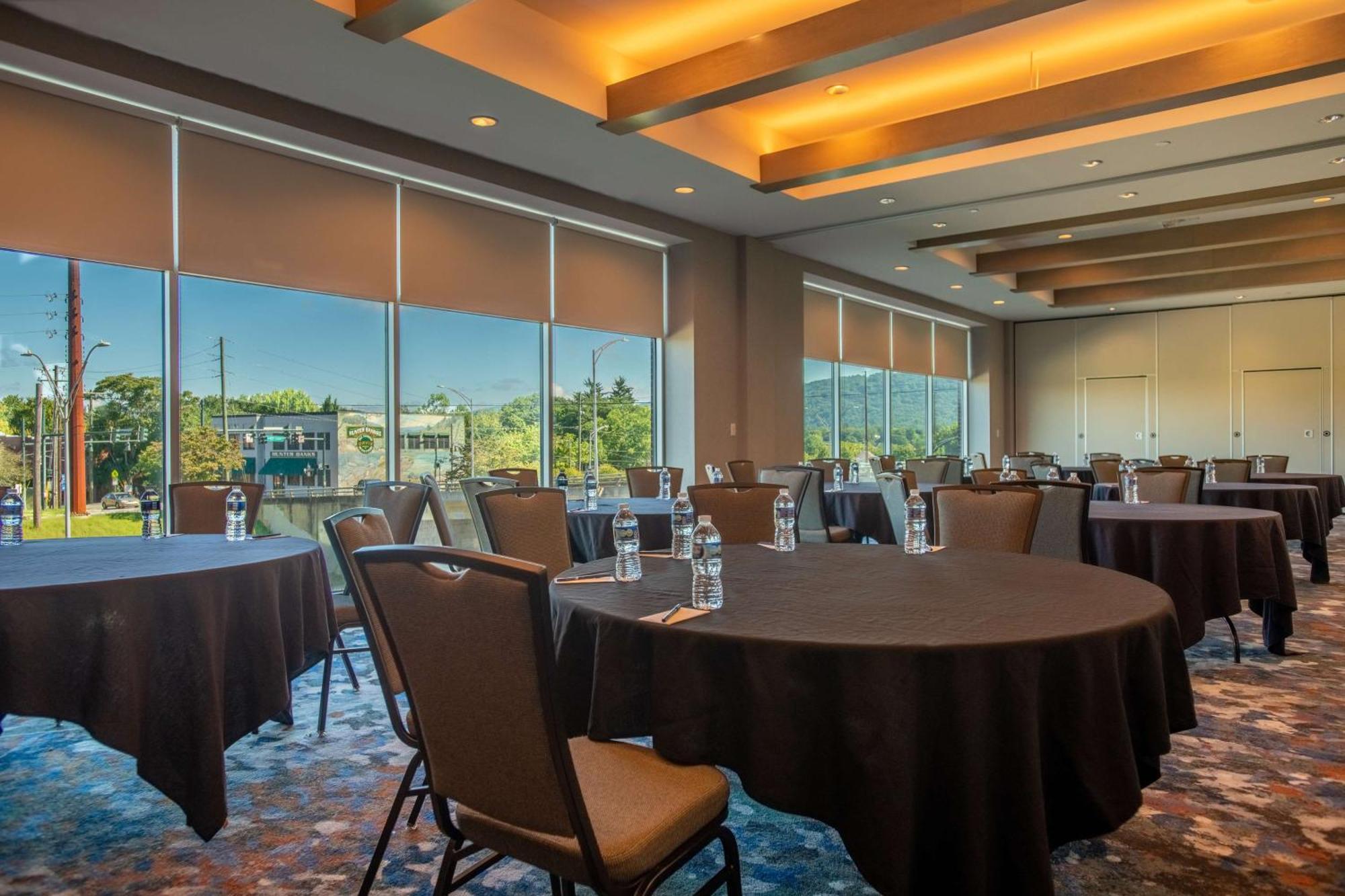 Doubletree By Hilton Asheville Downtown 외부 사진