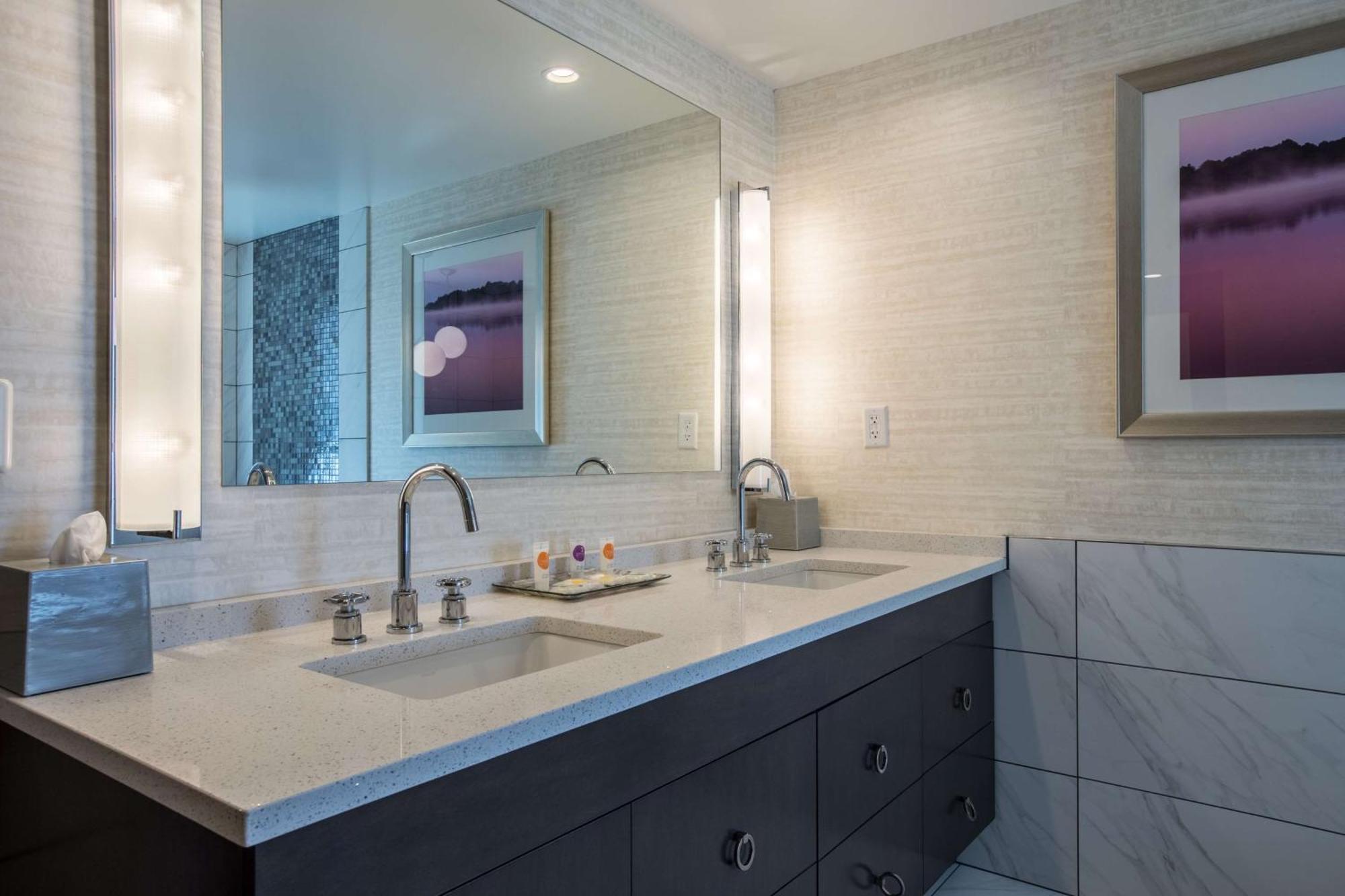 Doubletree By Hilton Asheville Downtown 외부 사진